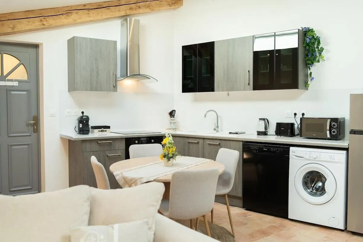 Le Lavandin Classe 3 Etoiles Riez Appartement