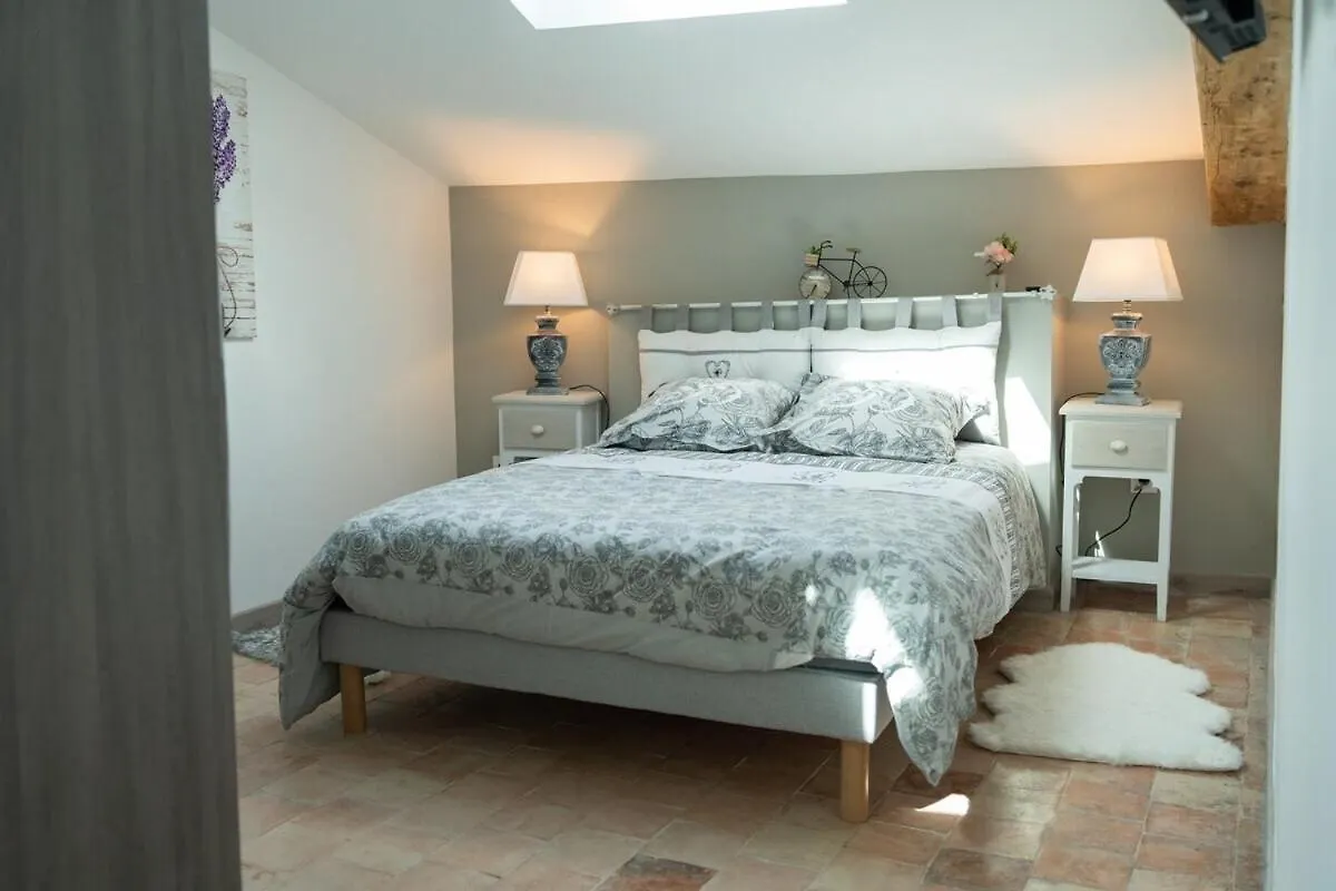 Le Lavandin Classe 3 Etoiles Riez France