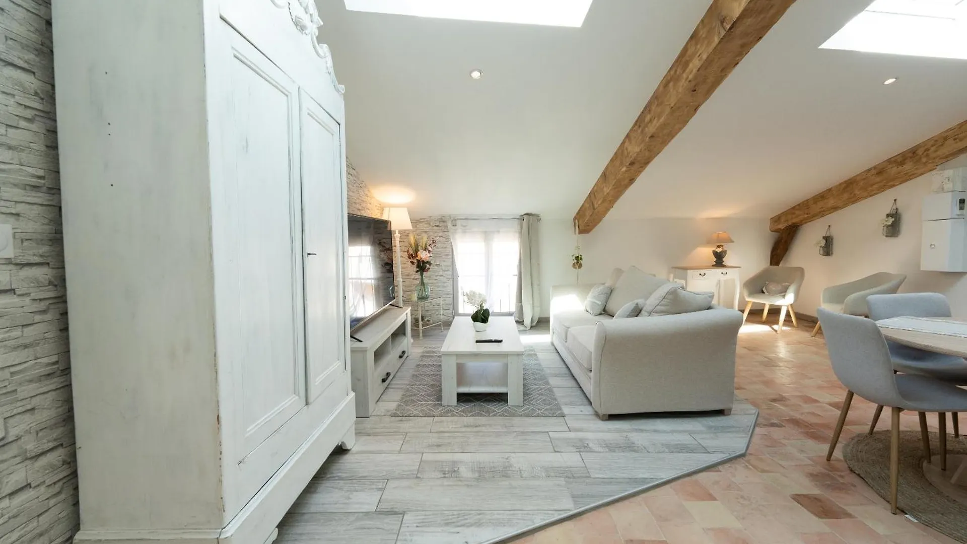 Le Lavandin Classe 3 Etoiles Riez