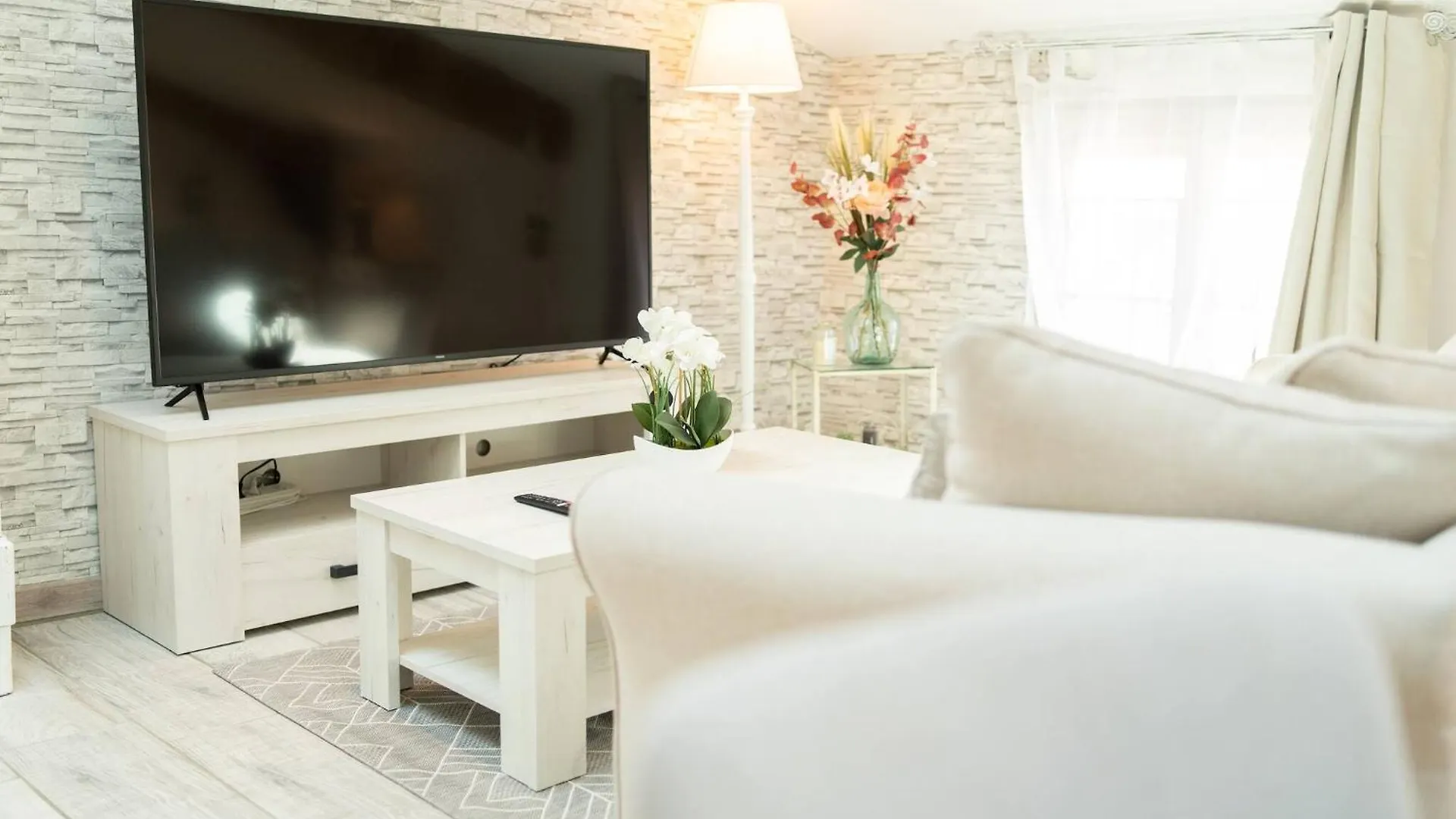 Le Lavandin Classe 3 Etoiles Riez Apartment